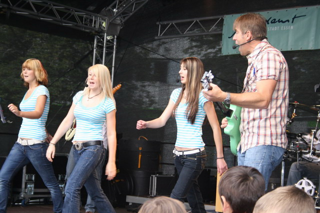 gal/2008/2008 Saitentwist Essen Original 23.08. Hirschlandplatz/2008 Saitentwist Essen Original 24.08. Hirschlandplatz 073.jpg